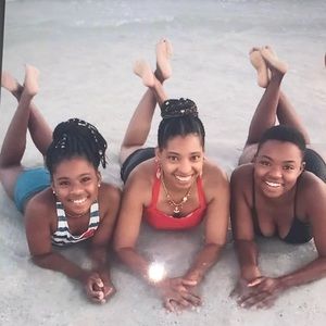 Meet your Posher, Kayla